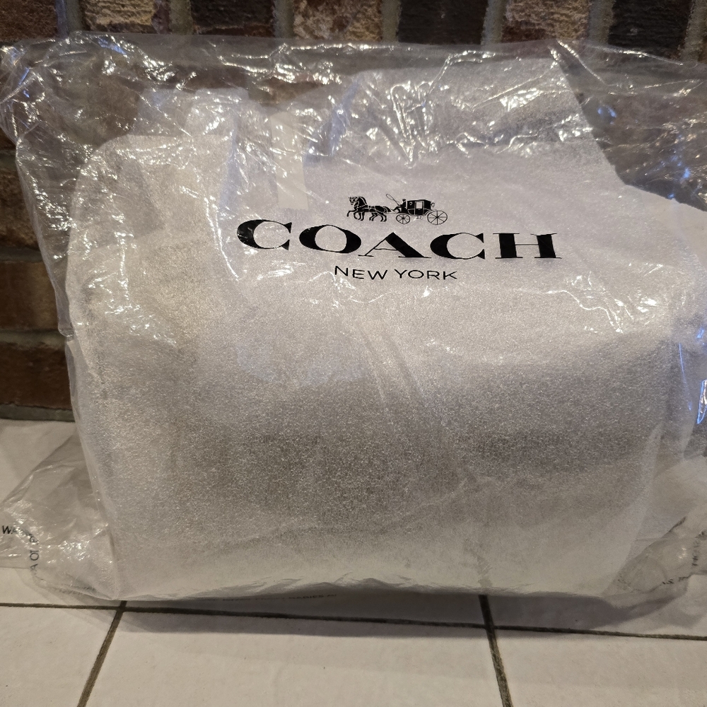 NWT Coach Shearling Pillow Tabby 26  Shoulder Bag With Convertible Straps - Picture 14 of 14